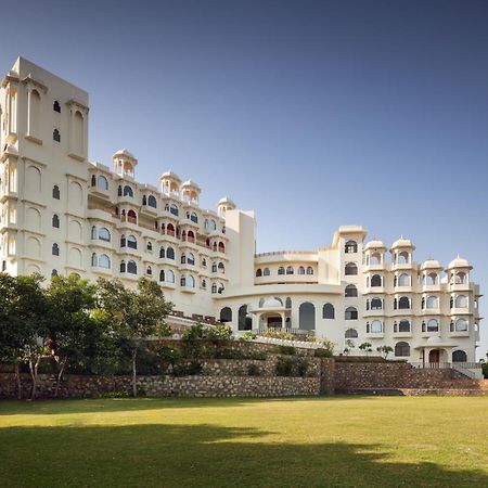 Bhairavgarh Palace Udaipur Eksteriør billede