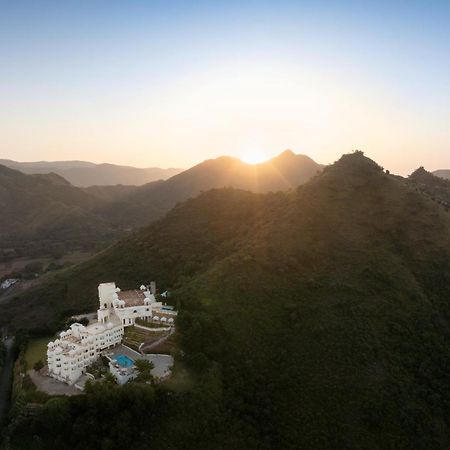 Bhairavgarh Palace Udaipur Eksteriør billede