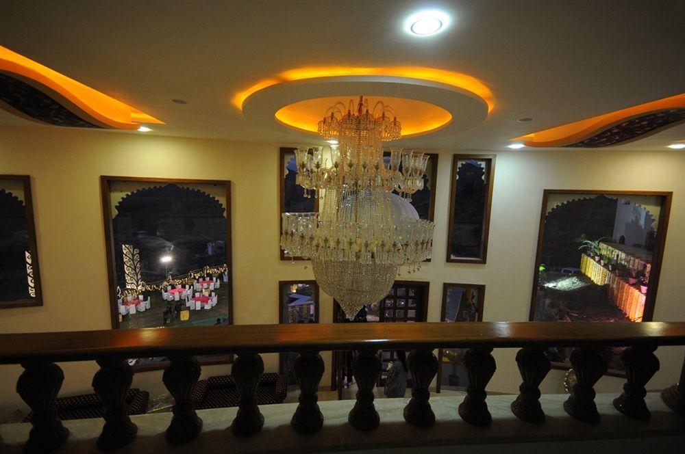 Bhairavgarh Palace Udaipur Eksteriør billede