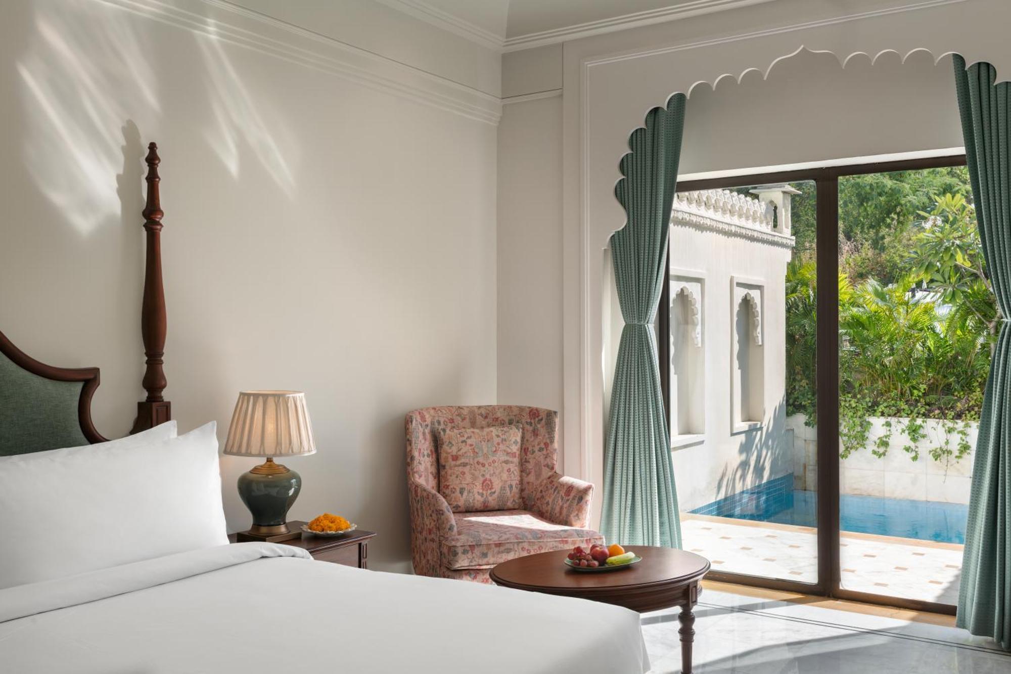 Bhairavgarh Palace Udaipur Eksteriør billede